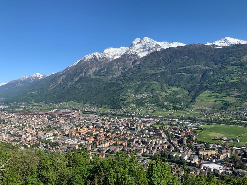 La Stanza Dei Segreti Hotel Aosta Buitenkant foto
